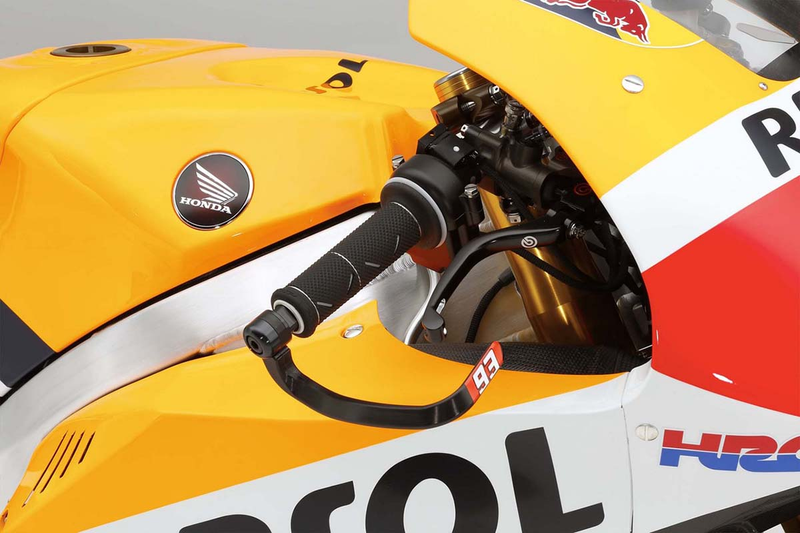Illustration for article titled Here's Your Gratuitous 2015 MotoGP Honda RC213V Gallery
